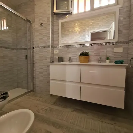 Duplex Penthouse Puerto Colón Only 5 Min. To The Beach, 2 Terraces, Pool, Wifi, Dishwasher *