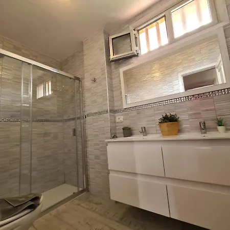 Apartment Duplex Penthouse Puerto Colon Only 5 Min. To The Beach, 2 Terraces, Pool, Wifi, Dishwasher Costa Adeje (Tenerife)