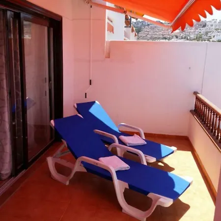 Duplex Penthouse Puerto Colon Only 5 Min. To The Beach, 2 Terraces, Pool, Wifi, Dishwasher * Costa Adeje (Tenerife)